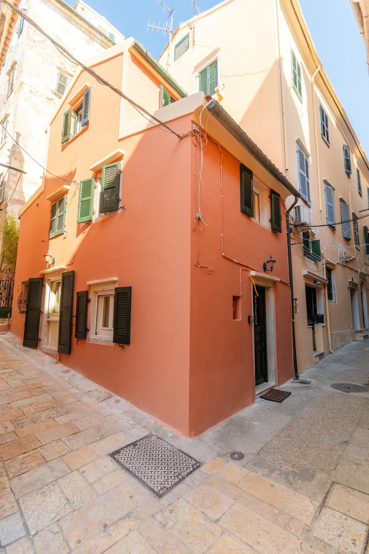 Medusa Venetian In Corfu Old Town Corfu (city)